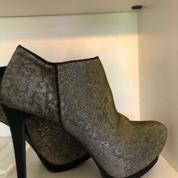 Ladies Heels - Picture 6 of 6